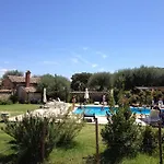 مزرعة للإقامة Le Querce Di Cota